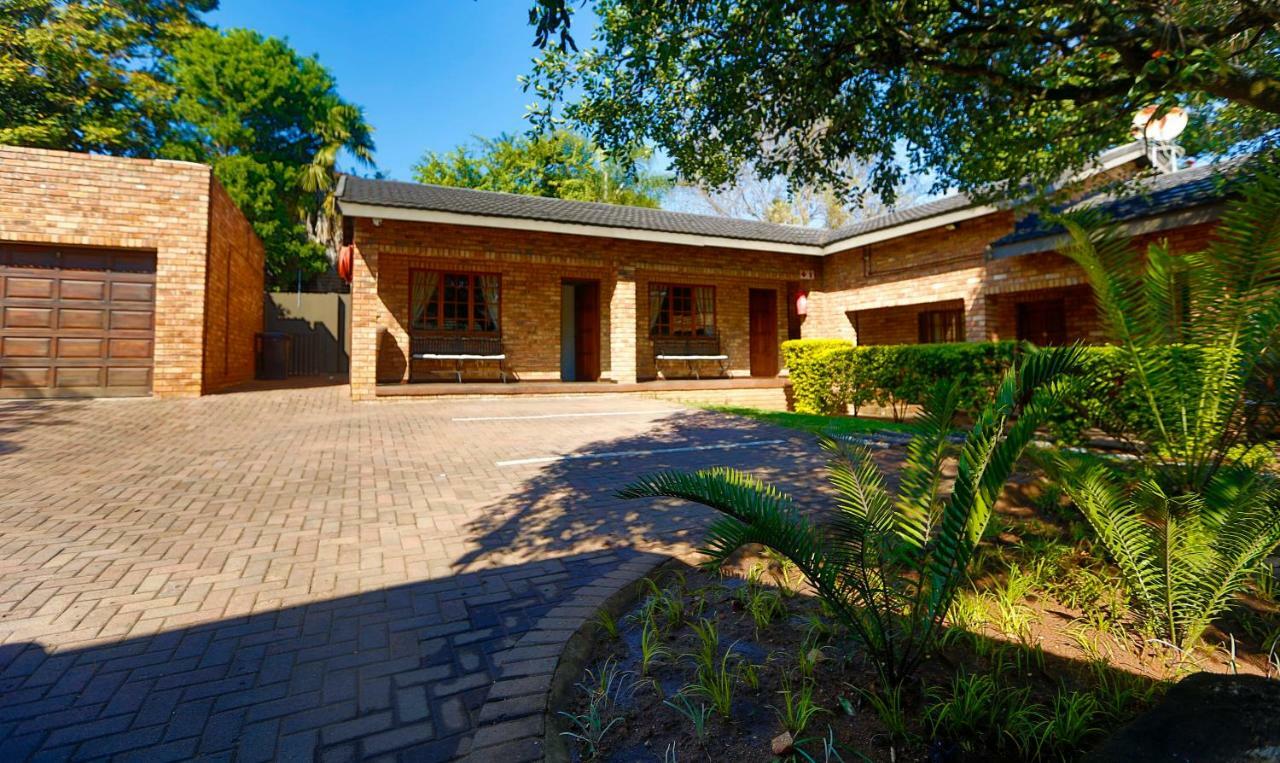 Belladona Guesthouse Mbombela Dış mekan fotoğraf